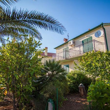 Villa Vosilla Apartments Cres Eksteriør bilde