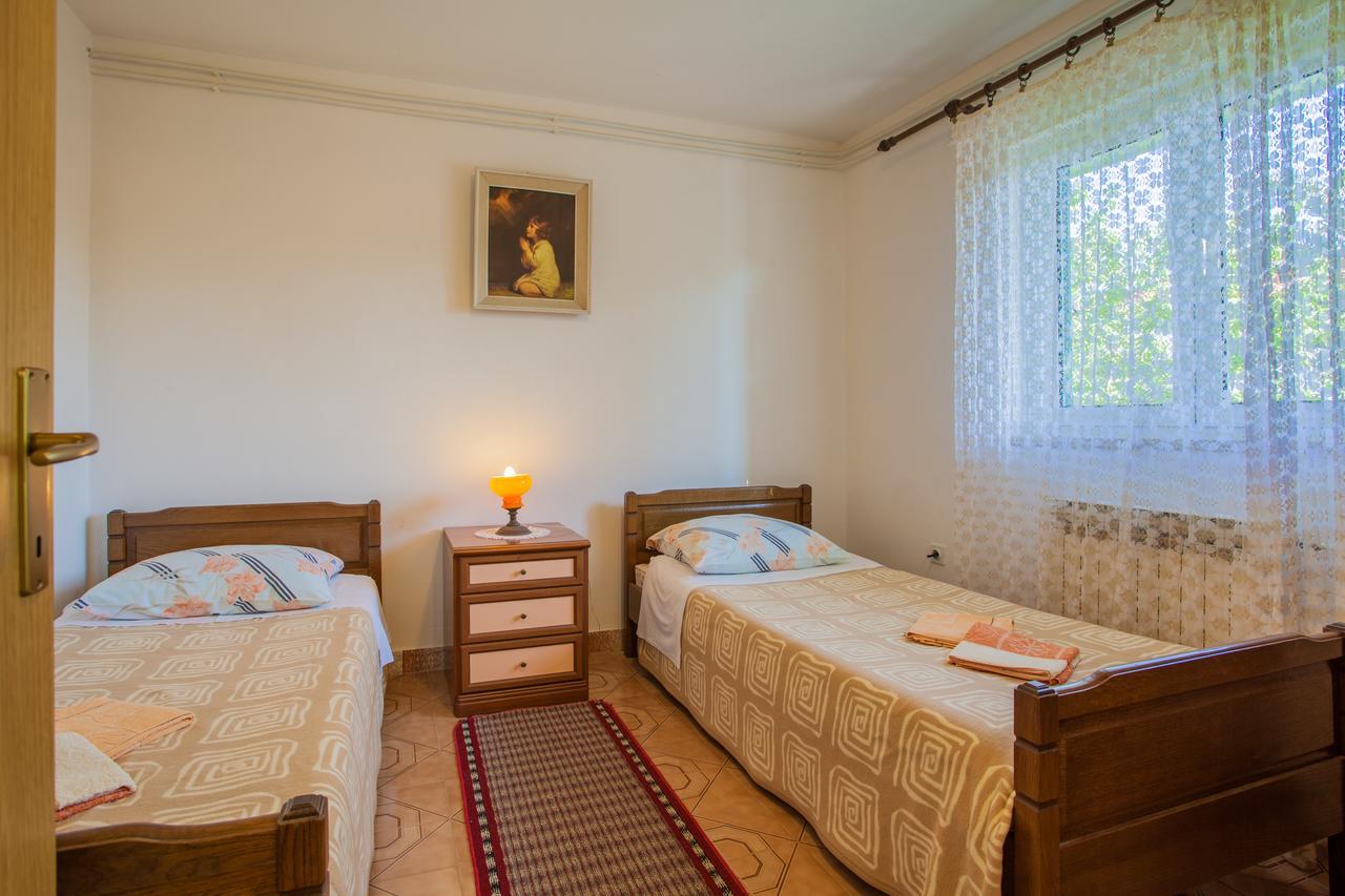 Villa Vosilla Apartments Cres Eksteriør bilde